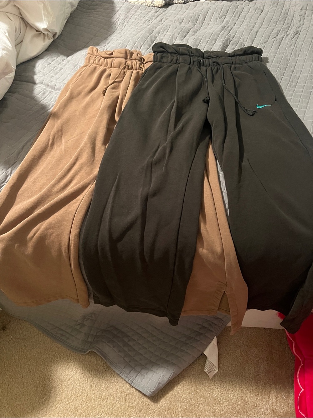 Nike women’s Drawstring wide leg pants